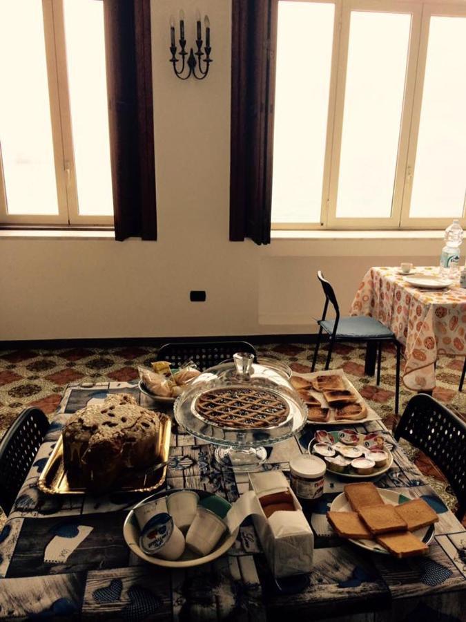 The Reef House Bed & Breakfast Поцуоли Екстериор снимка