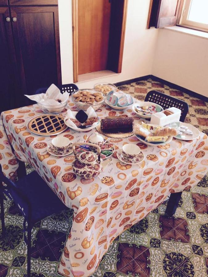 The Reef House Bed & Breakfast Поцуоли Екстериор снимка